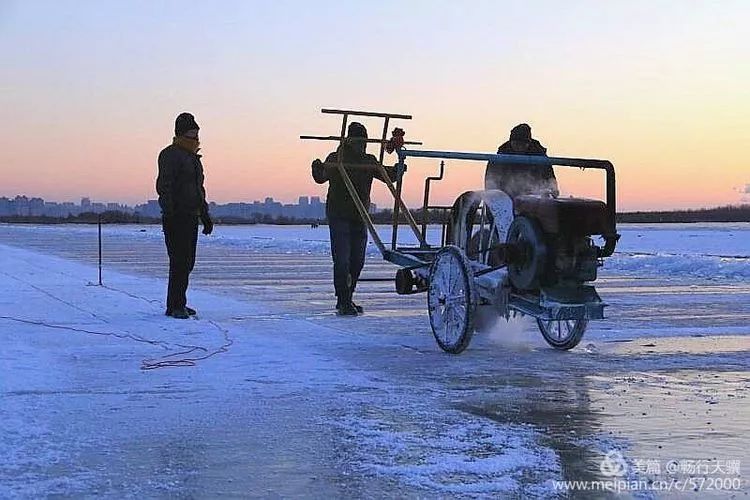 鋸冰車采(cai)冰工具