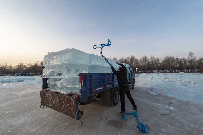 哈爾(er)濱冬季采冰 采(cǎi)冰工具