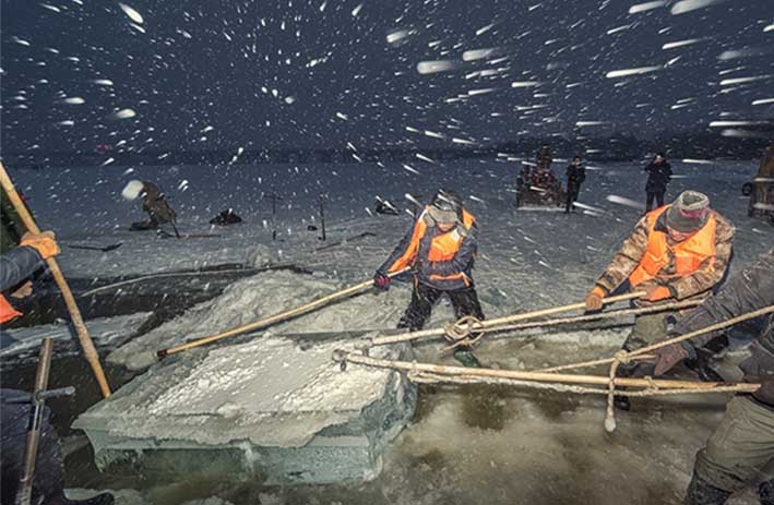 哈爾濱冬(dong)季采冰 采冰工(gong)具